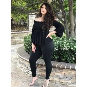 Meet your Posher, Zaina